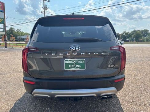 Used 2020 Kia Telluride SX w/ Towing Package FWD image 4