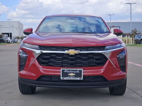 New 2026 Chevrolet Trax LS w/ LS Convenience Package FWD image 6