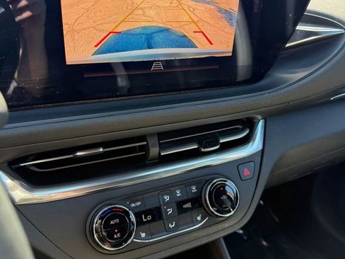 Used 2024 Buick Envista Preferred w/ Convenience I Package image 25