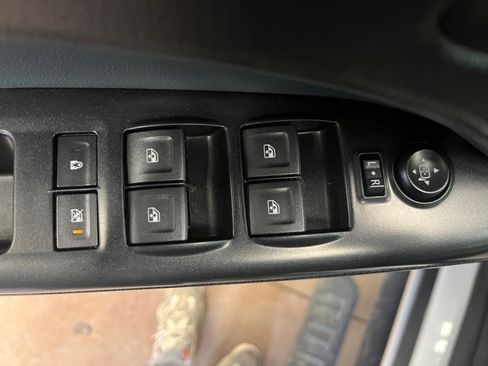 Used 2021 Chevrolet Colorado Z71 w/ Safety Package image 14