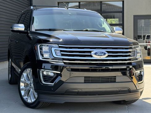 Used 2019 Ford Expedition Platinum AWD/4WD image 5