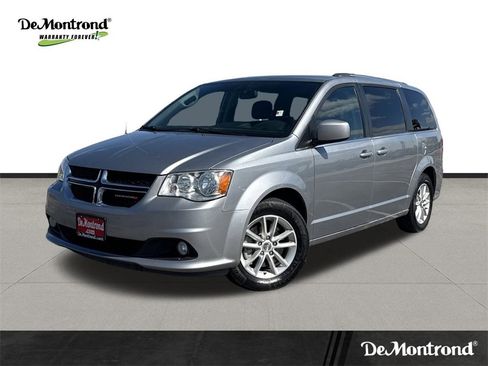 Used 2019 Dodge Grand Caravan SXT image 1