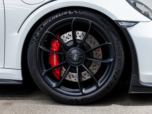 Certified 2019 Porsche 911 GT3 RS RWD image 17