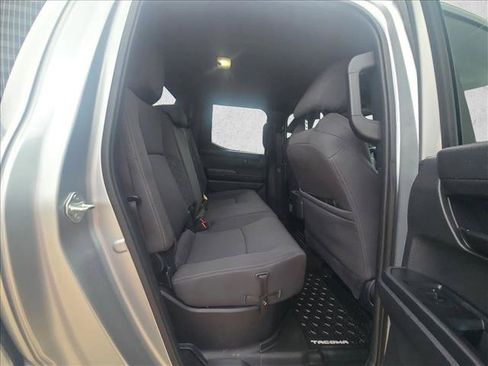 Used 2024 Toyota Tacoma SR5 AWD/4WD image 18