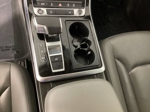 Used 2025 Audi Q7 3.0T Premium Plus AWD/4WD image 17