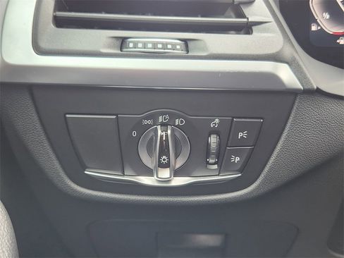 Certified 2024 BMW X3 xDrive30i w/ Convenience Package image 24