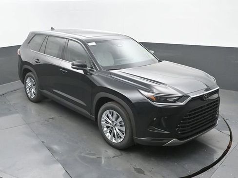 New 2026 Toyota Grand Highlander AWD image 28