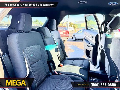 Used 2017 Ford Explorer XLT w/ Equipment Group 201A image 18