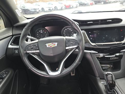 Used 2020 Cadillac XT6 Sport image 14