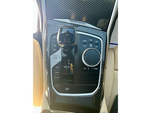 Used 2021 BMW 330e w/ Premium Package image 9