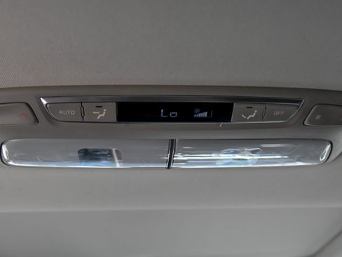 Used 2022 Kia Telluride S AWD/4WD image 45