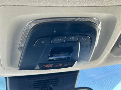 Certified 2025 Toyota Corolla LE image 18