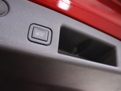 Used 2024 Chevrolet Equinox RS w/ RS Leather Package image 26