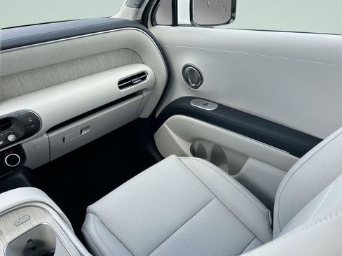 New 2026 Hyundai Palisade Calligraphy FWD image 12