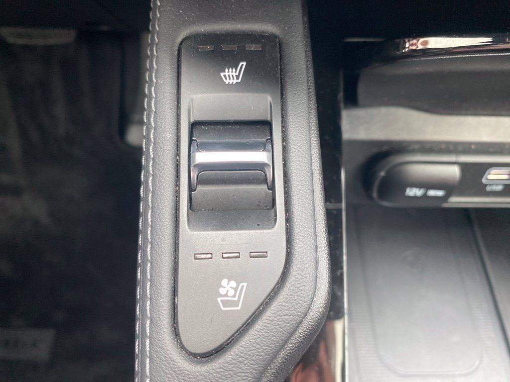 Used 2024 Kia Telluride EX AWD/4WD image 23
