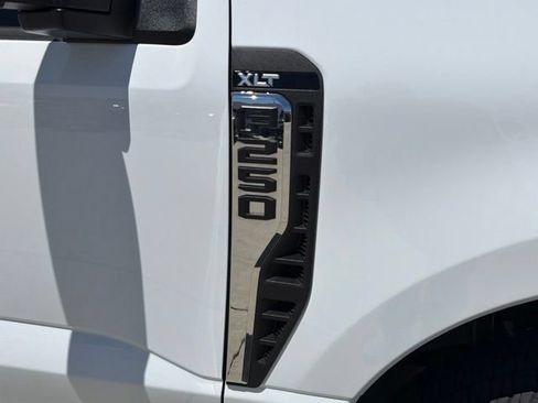 Used 2025 Ford F250 XLT w/ FX4 Off-Road Package AWD/4WD image 30