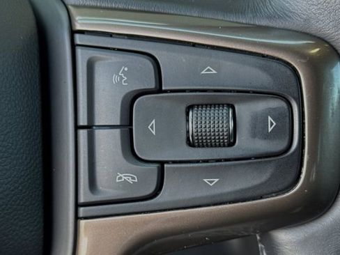 Used 2022 Chevrolet Silverado 1500 High Country w/ Z71 Off-Road Package image 39