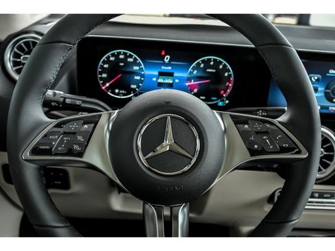 New 2026 Mercedes-Benz GLA 250 4MATIC image 12