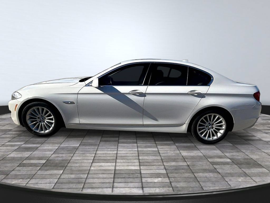 Used 2013 BMW 535i Sedan RWD image 4