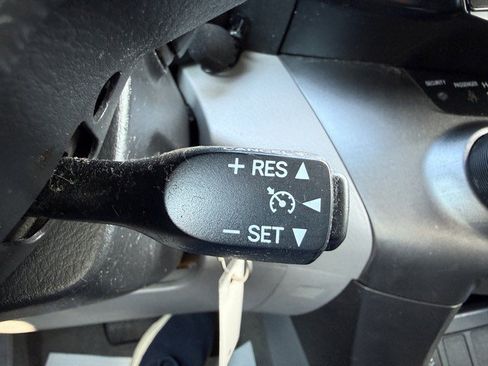 Used 2010 Toyota RAV4 2WD V6 image 14