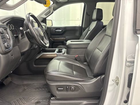 Used 2020 Chevrolet Silverado 1500 LT Trail Boss image 9