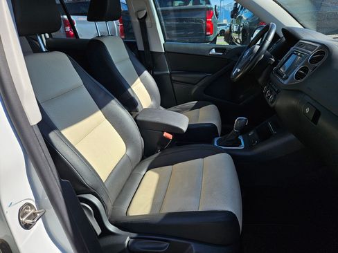 Used 2017 Volkswagen Tiguan S AWD/4WD image 30
