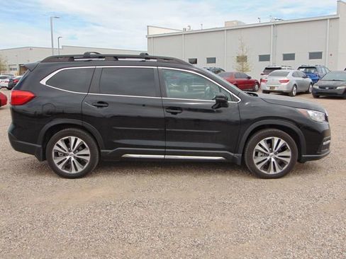 Used 2020 Subaru Ascent Limited w/ Technology Package image 3