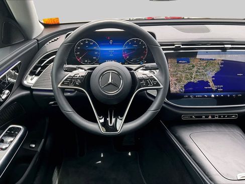 Used 2026 Mercedes-Benz E 450 4MATIC Sedan image 6