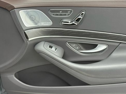 Used 2018 Mercedes-Benz S 560 4MATIC Sedan image 21