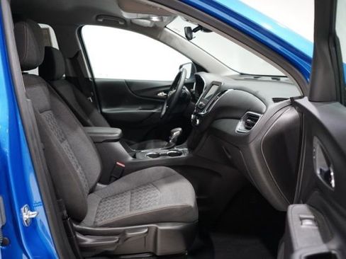 Used 2024 Chevrolet Equinox LT AWD/4WD image 37