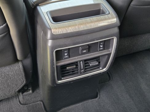 Used 2015 Nissan Murano Platinum w/ Platinum Technology Package FWD image 26