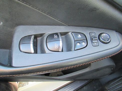 Used 2021 Nissan Maxima SR w/ Sport Mat Group image 16