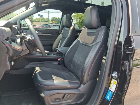 Certified 2025 Ford Explorer ST w/ Sun And Sound Package AWD/4WD image 14