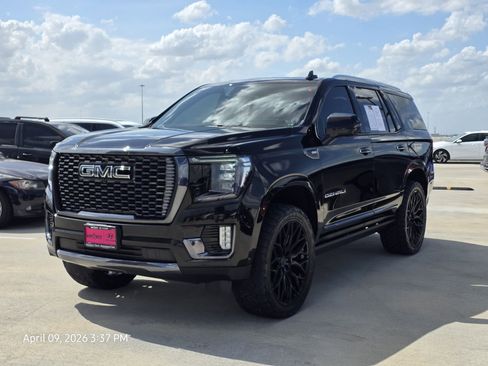 Used 2023 GMC Yukon Denali Ultimate AWD/4WD image 2