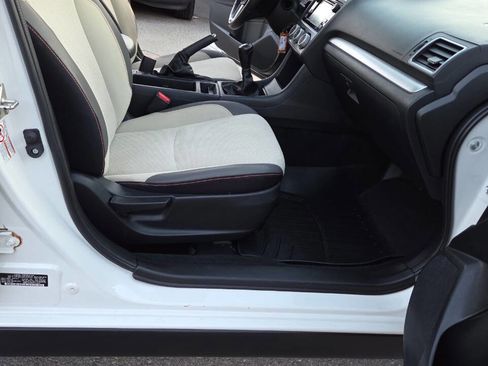 Used 2017 Subaru Crosstrek 2.0i Premium image 42