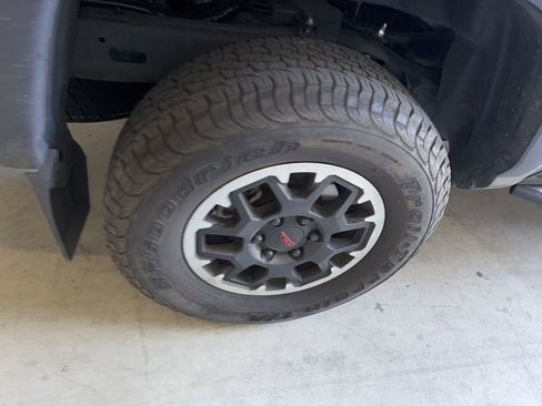 Used 2024 Toyota Tacoma TRD Sport image 8