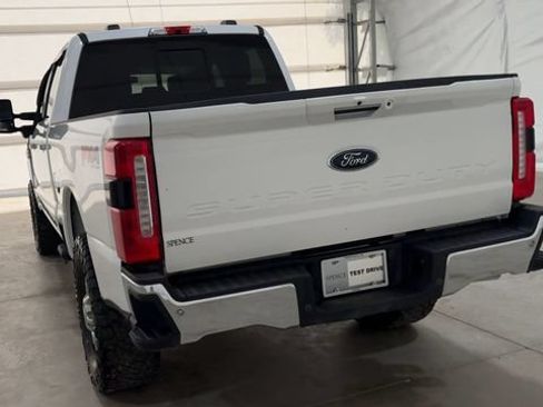 Used 2024 Ford F250 Lariat w/ Lariat Ultimate Package AWD/4WD image 3