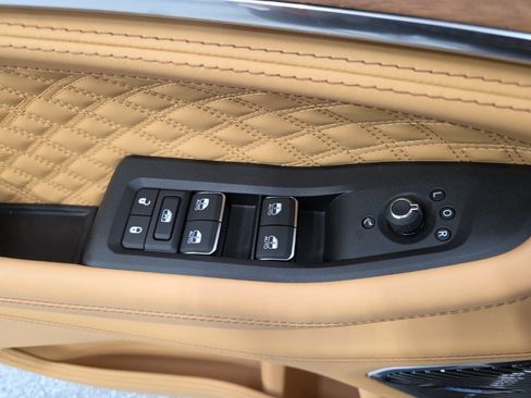 New 2026 Jeep Grand Cherokee L Summit AWD/4WD image 38