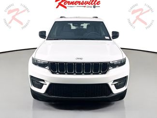 New 2025 Jeep Grand Cherokee Laredo X w/ Luxury Tech Group I video 2