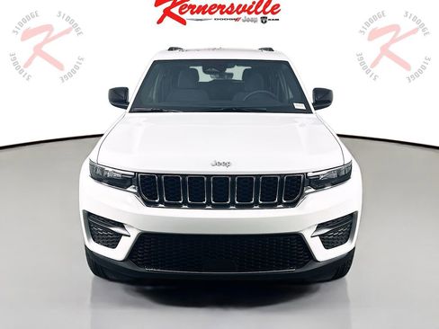 New 2025 Jeep Grand Cherokee Laredo X w/ Luxury Tech Group I image 2