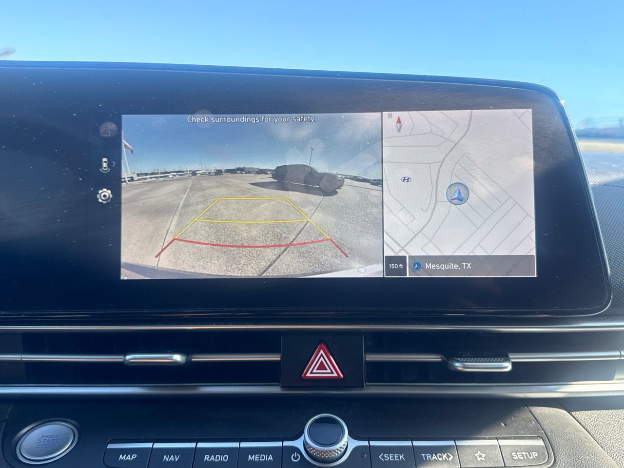 Used 2025 Hyundai Elantra SEL FWD image 53