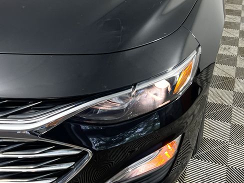 Used 2020 Chevrolet Malibu LS FWD image 12
