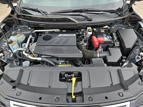 Certified 2025 Nissan Rogue SV AWD/4WD image 11