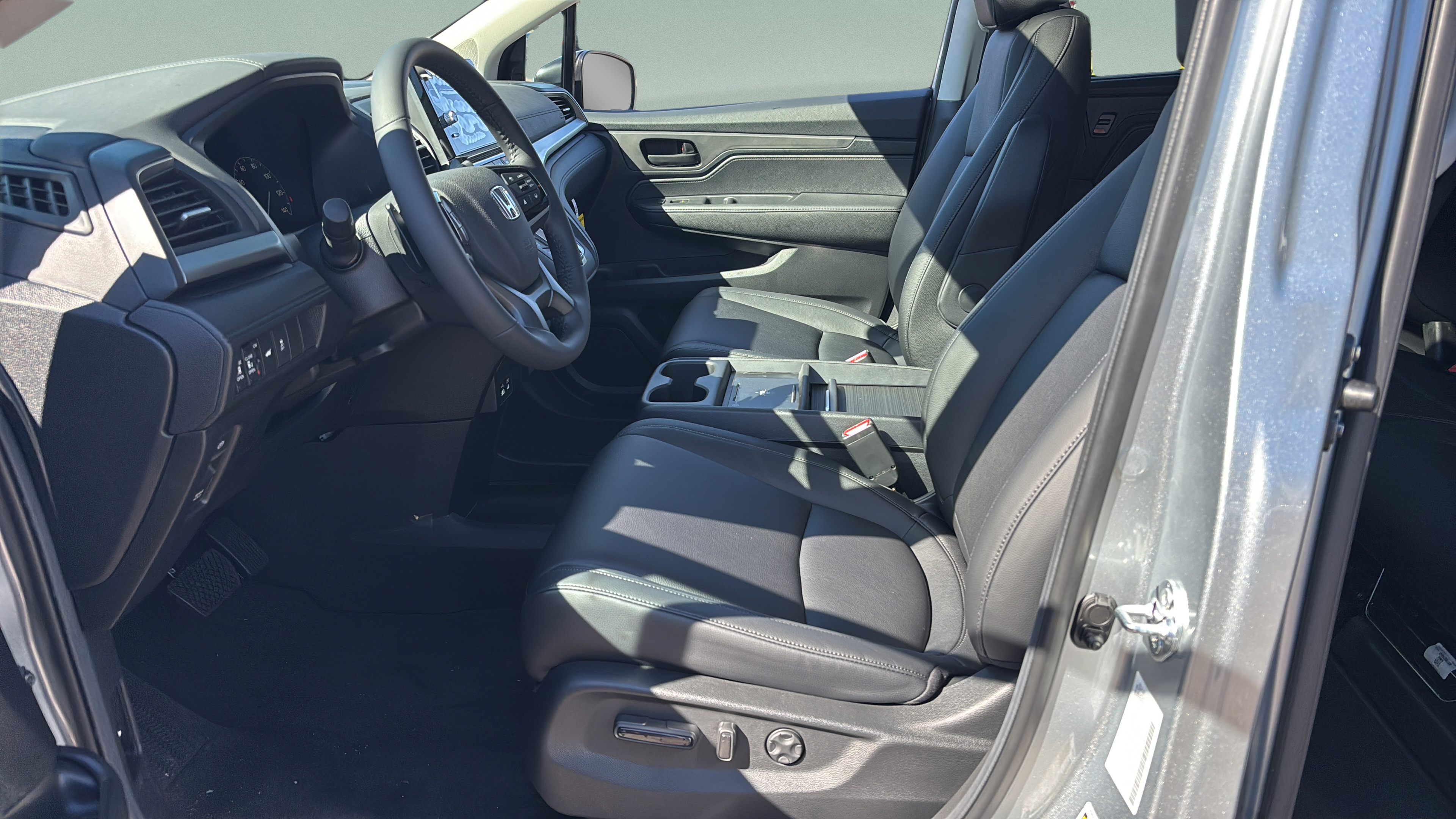 New 2027 Honda Odyssey EX-L image 9