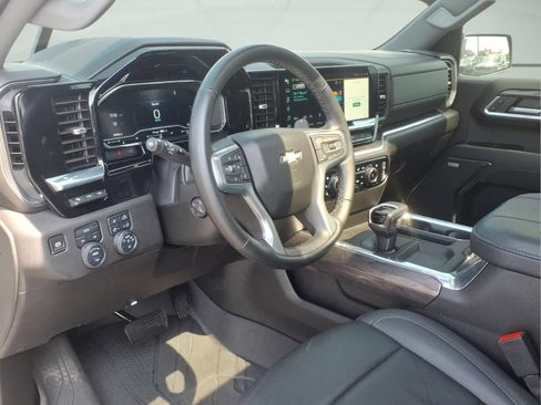 Certified 2024 Chevrolet Silverado 1500 LTZ w/ Technology Package AWD/4WD image 7
