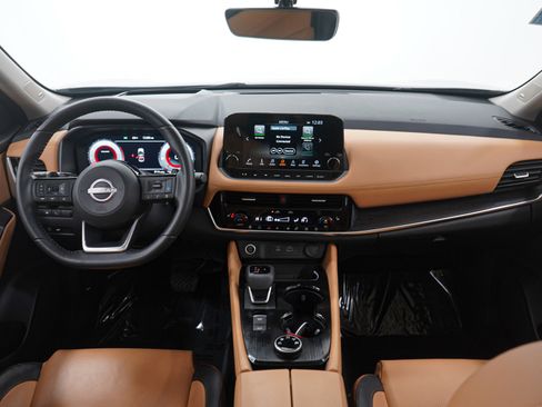 Used 2023 Nissan Rogue Platinum w/ Platinum Premium Package image 16