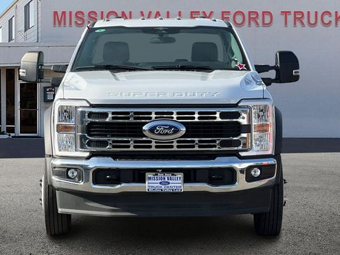 New 2023 Ford F450 XL w/ XL Chrome Package image 9