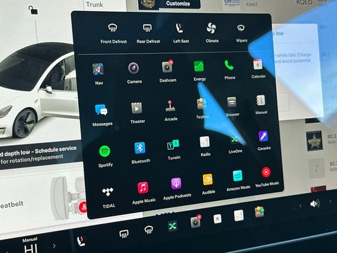 Used 2020 Tesla Model 3 Standard Range Plus image 23