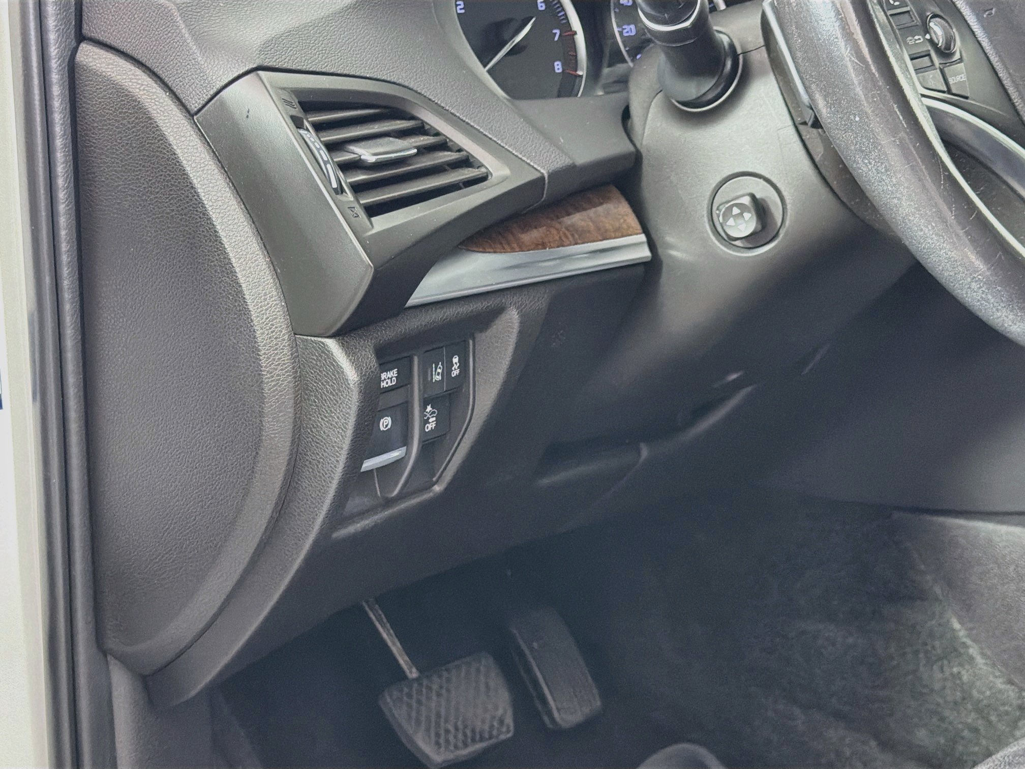 Used 2018 Acura MDX w/ Technology Package AWD/4WD image 17