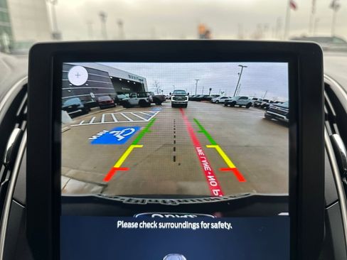 Used 2024 Ford Edge SEL w/ Convenience Package image 22